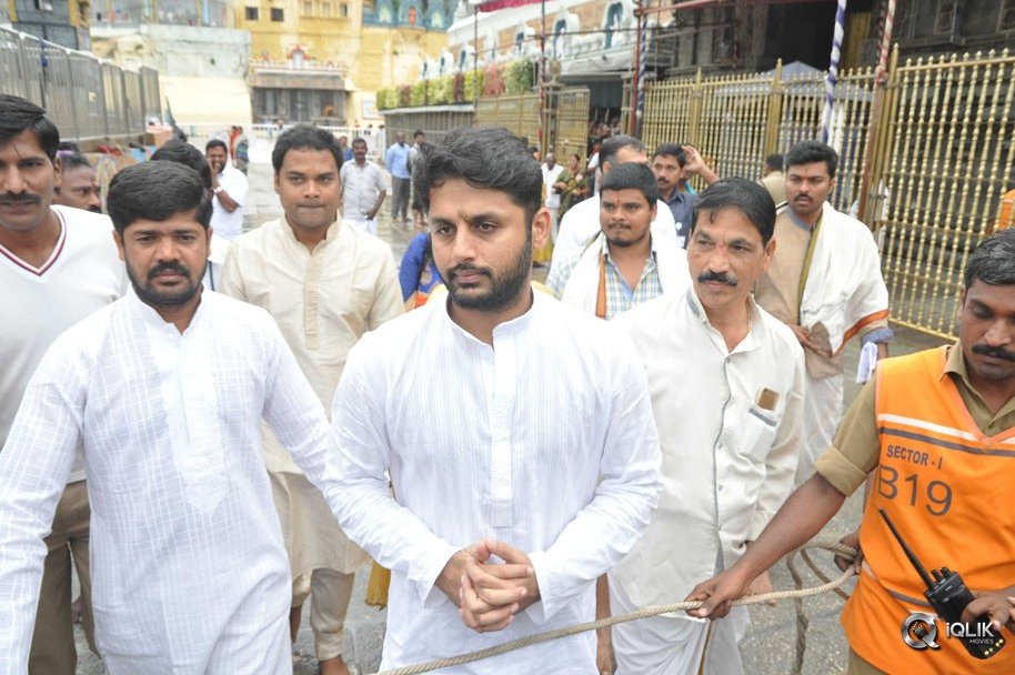 Lie-Movie-Team-At-Tirumala